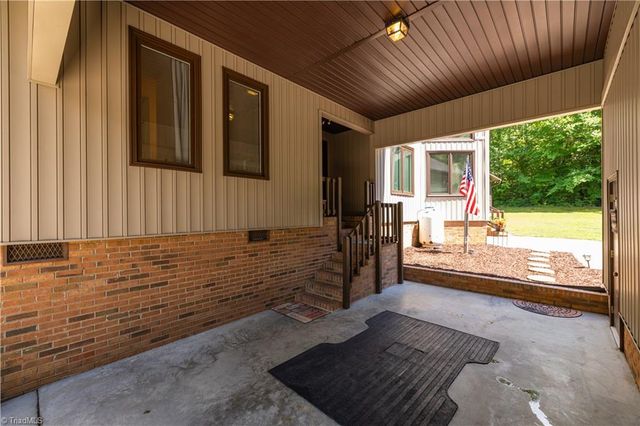 3505 Ivey Lane, Trinity, NC 27370