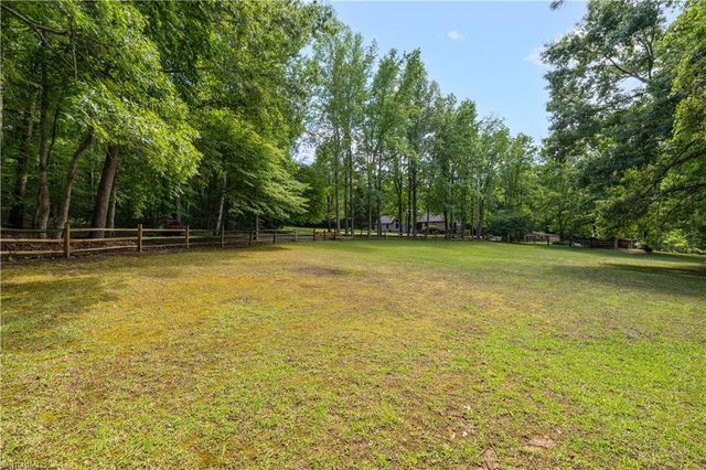 3505 Ivey Lane, Trinity, NC 27370