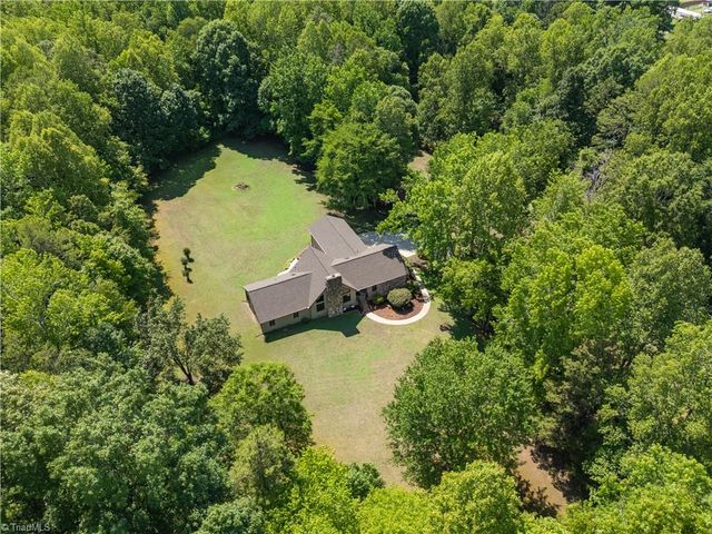 3505 Ivey Lane, Trinity, NC 27370