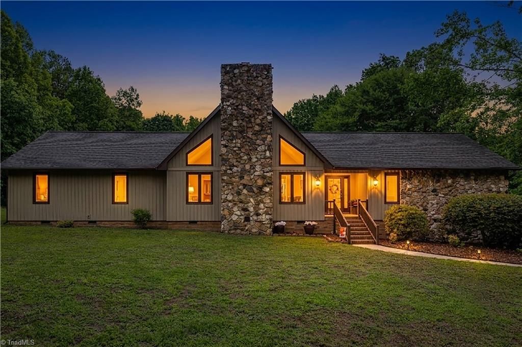 3505 Ivey Lane, Trinity, NC 27370