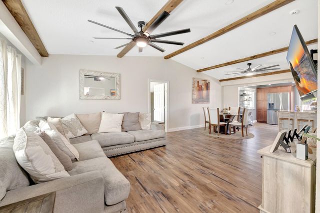 1041 SW General Patton Terrace, Port St Lucie, FL 34953