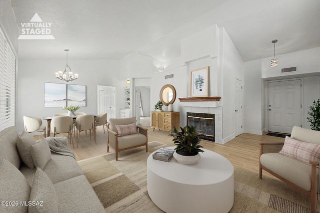 310 E Highcourte Lane, Oro Valley, AZ 85737
