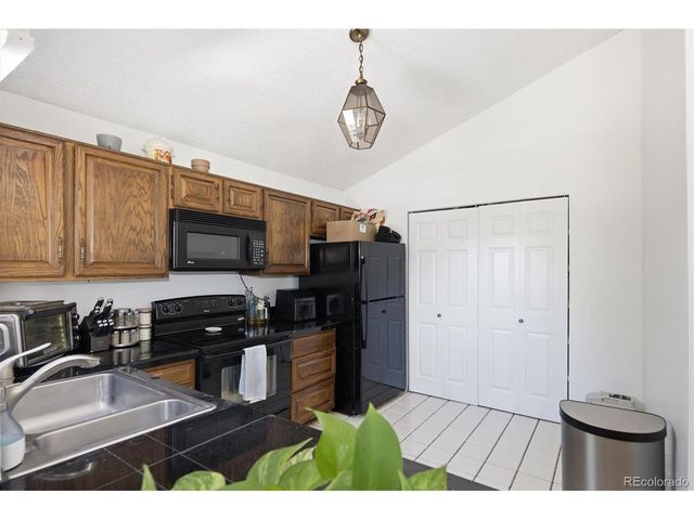 6405 S Hudson St, Centennial, CO 80121