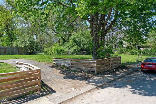 1437 Congress Avenue, Indianapolis, IN 46208