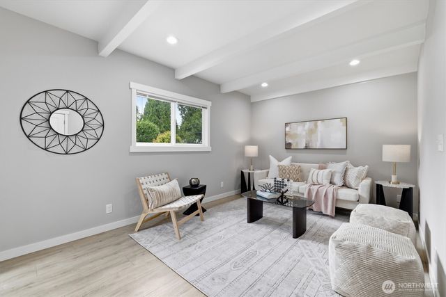 14237 105th Avenue NE, Kirkland, WA 98034