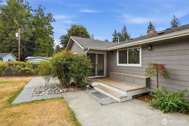 14237 105th Avenue NE, Kirkland, WA 98034