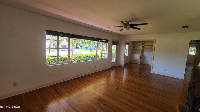 4 Pleasant View Circle, Daytona Beach, FL 32118