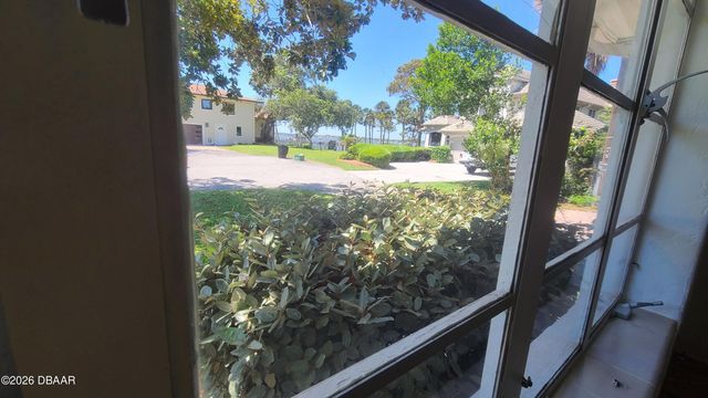 4 Pleasant View Circle, Daytona Beach, FL 32118