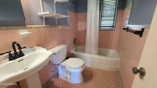 4 Pleasant View Circle, Daytona Beach, FL 32118