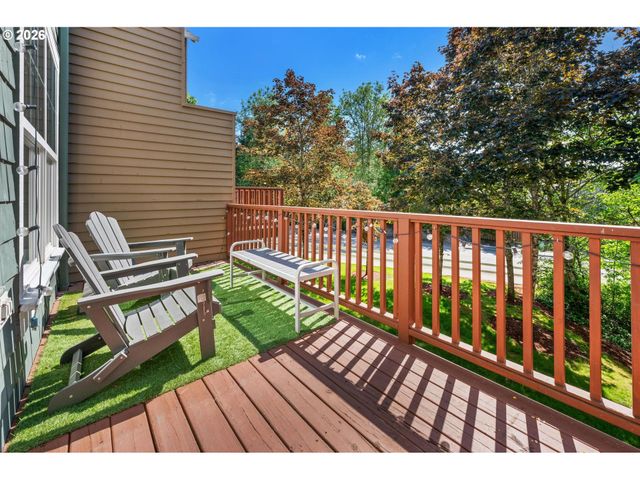 10262 Nw FORESTVIEW Way, Portland, OR 97229