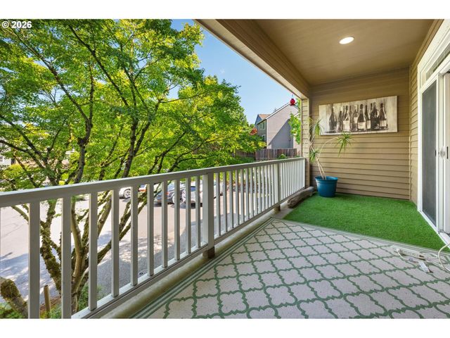 10262 Nw FORESTVIEW Way, Portland, OR 97229