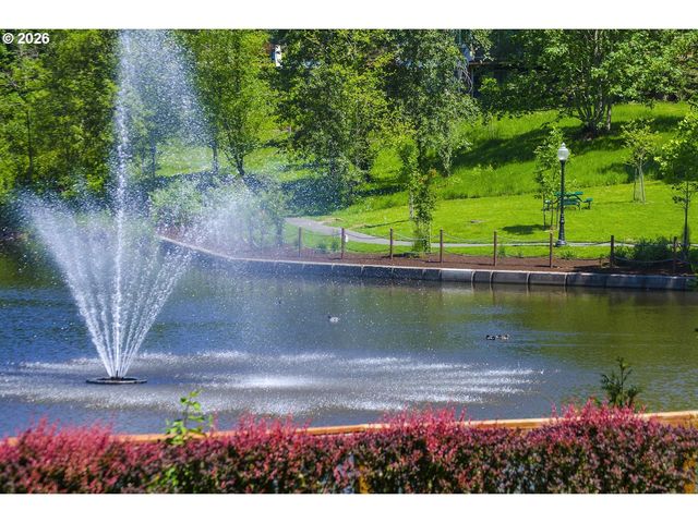 10262 Nw FORESTVIEW Way, Portland, OR 97229