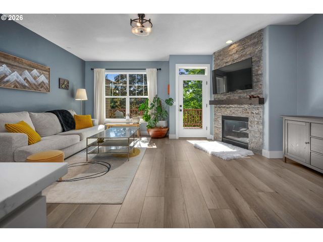 10262 Nw FORESTVIEW Way, Portland, OR 97229
