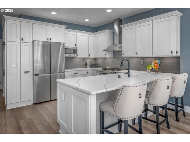 10262 Nw FORESTVIEW Way, Portland, OR 97229
