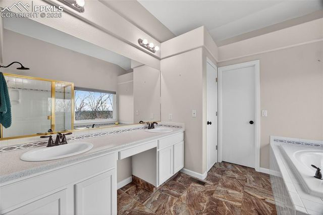 15635 Split Creek Drive, Monument, CO 80132