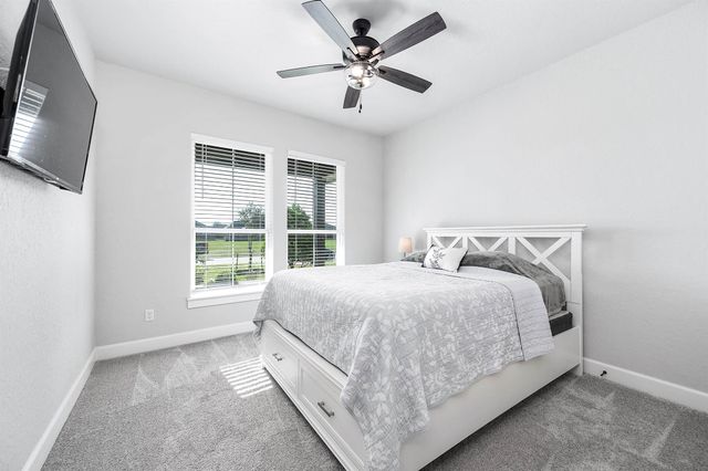 800 Greystone Lane, Angleton, TX 77515