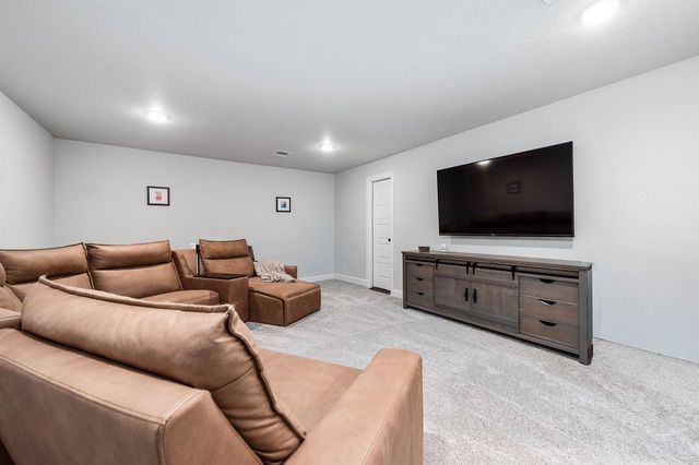 800 Greystone Lane, Angleton, TX 77515