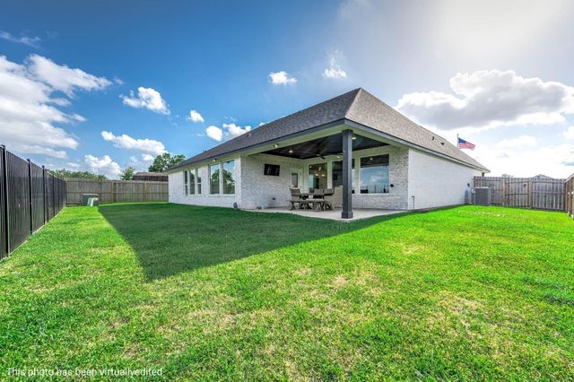 800 Greystone Lane, Angleton, TX 77515