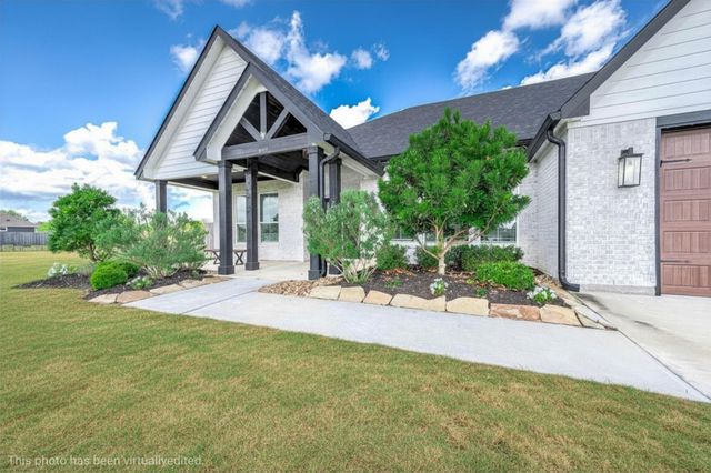 800 Greystone Lane, Angleton, TX 77515