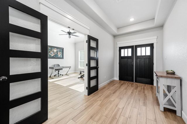 800 Greystone Lane, Angleton, TX 77515