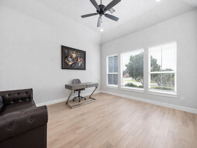 800 Greystone Lane, Angleton, TX 77515
