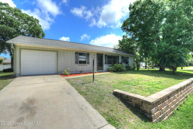 1690 Seahouse Street, Sebastian, FL 32958