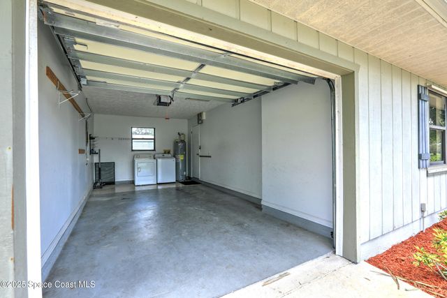 1690 Seahouse Street, Sebastian, FL 32958