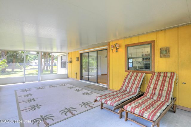 1690 Seahouse Street, Sebastian, FL 32958