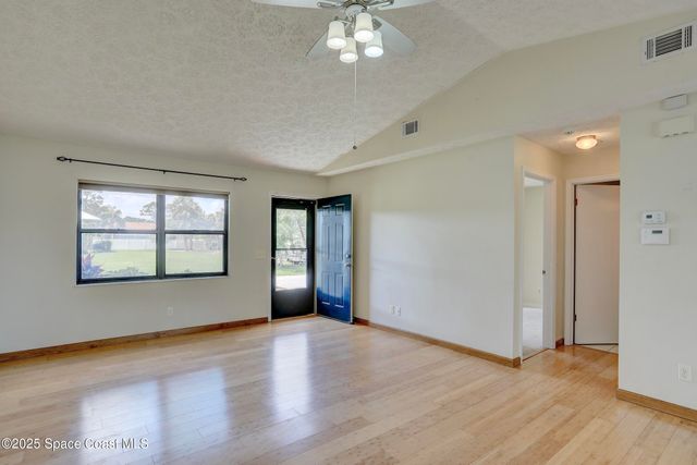 1690 Seahouse Street, Sebastian, FL 32958