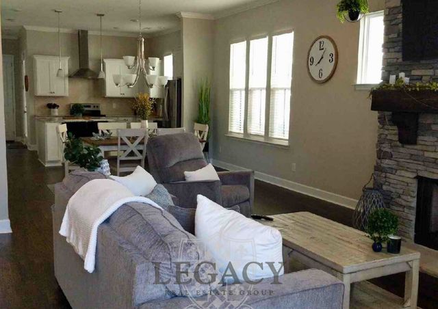 708 Goswell Dr, Nolensville, TN 37135