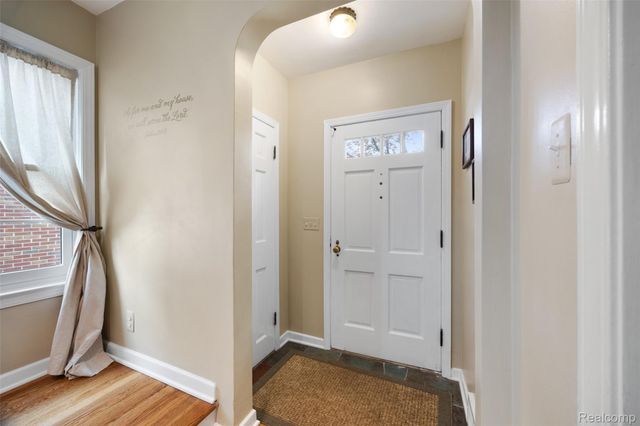 24517 Rockford Street, Dearborn, MI 48124