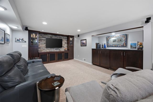24517 Rockford Street, Dearborn, MI 48124