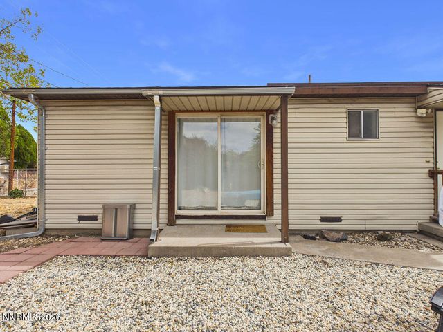626 Prater Way, Sparks, NV 89431