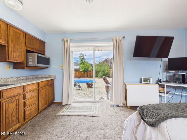 626 Prater Way, Sparks, NV 89431
