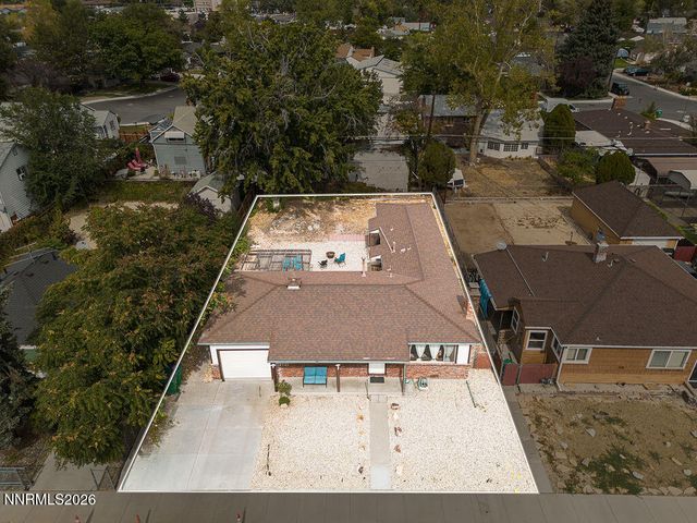 626 Prater Way, Sparks, NV 89431