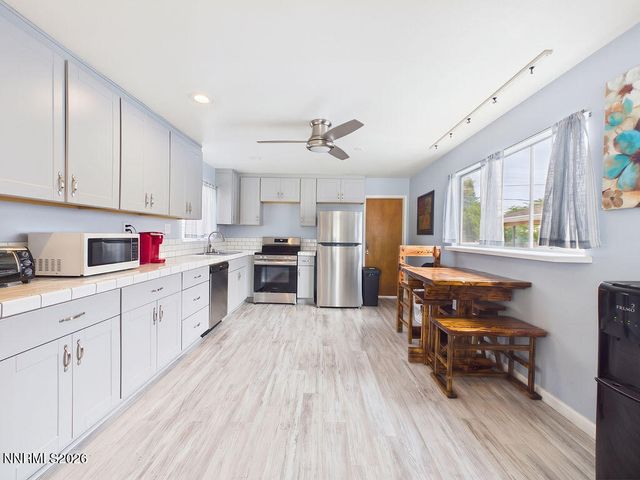 626 Prater Way, Sparks, NV 89431