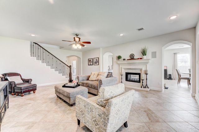 13502 Sorghum Drive, Rosharon, TX 77583