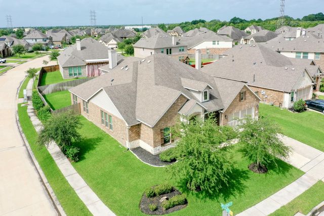 13502 Sorghum Drive, Rosharon, TX 77583