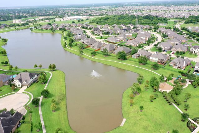 13502 Sorghum Drive, Rosharon, TX 77583