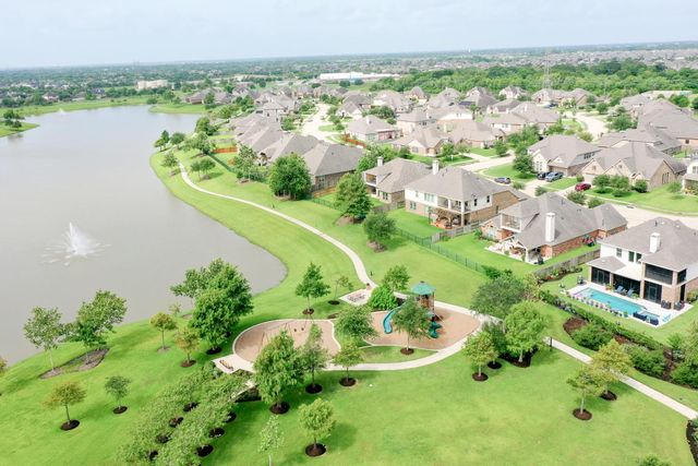 13502 Sorghum Drive, Rosharon, TX 77583