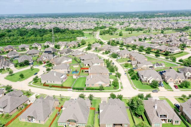 13502 Sorghum Drive, Rosharon, TX 77583