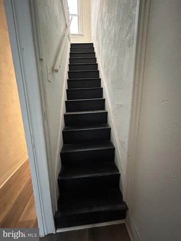 2122 PENN ST, Harrisburg, PA 17110