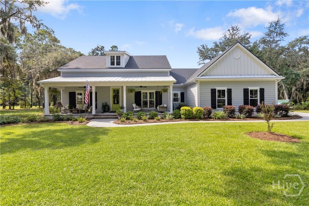 Image 1 of property listing at 1780 Oak Forest Drive NE, Townsend, GA 31331