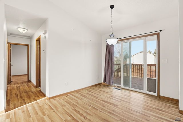 2143 OLD FARM CT, Rapid City, SD 57703