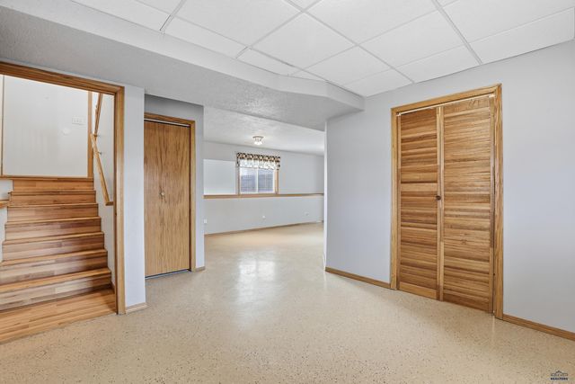 2143 OLD FARM CT, Rapid City, SD 57703