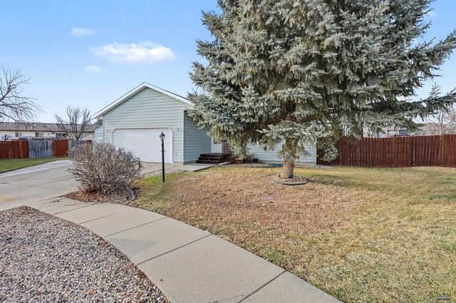 2143 OLD FARM CT, Rapid City, SD 57703