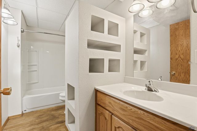 2143 OLD FARM CT, Rapid City, SD 57703