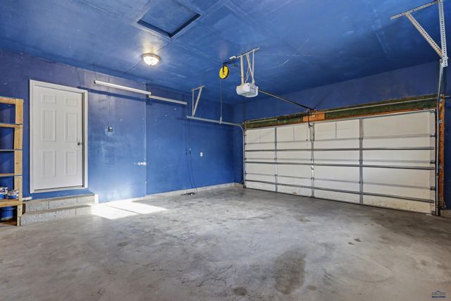 2143 OLD FARM CT, Rapid City, SD 57703