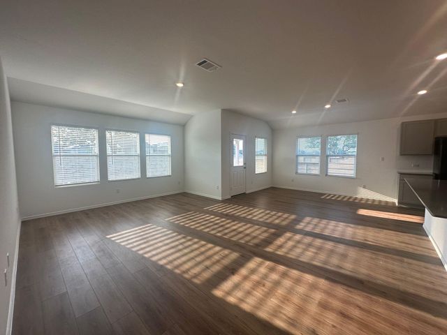 167 Jeffers, Kyle, TX 78640