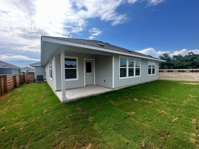 167 Jeffers, Kyle, TX 78640